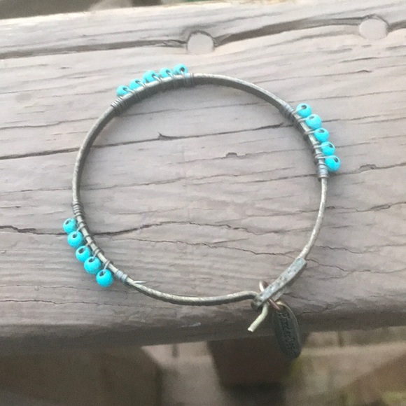 Plunder Jewelry - Plunder Bangle with turquoise Beads